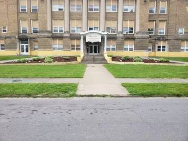 Main picture of 435 N Bellinger St