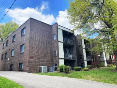 Main picture of 450 S Aiken Ave