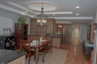 Main picture of 811 Boylston St