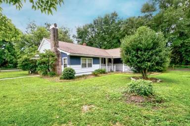 Main picture of 4620 Greenway Ave