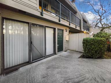 Main picture of 8839 166th Ave NE