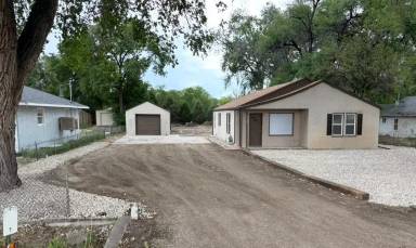 Main picture of 1135 25th Ln