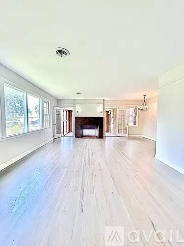 Main picture of 2100 Gloucester St