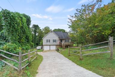 Main picture of 114 Byrd Hl
