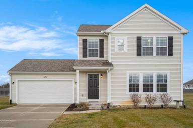 Main picture of 32700 Merlot Ave