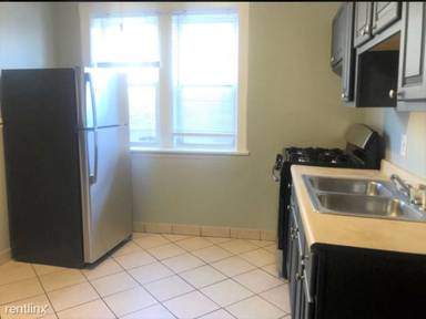 Main picture of 3725 W Grand Ave