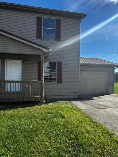 Main picture of 1560-1562 Elgin Dr