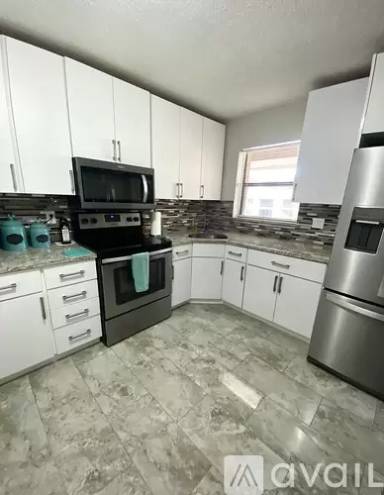 Main picture of 3871 Cocoplum Cir