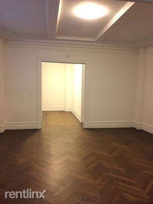Main picture of 200 W 58th St