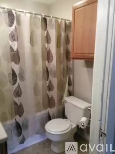Main picture of 302 N Hayford Ave