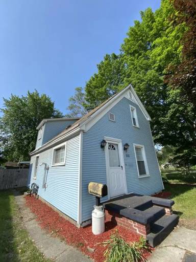Main picture of 111 W Fourteenth St