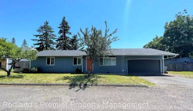 Main picture of 7722 SE Lambert St