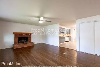 Main picture of 10320 SW 90th Ave