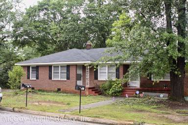 Main picture of 302 W Fredericks St