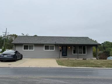 Main picture of 1600 Boones Lick Rd