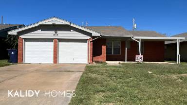 Main picture of 1405 SW 61st St
