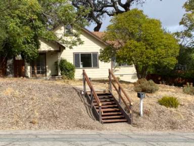 Main picture of 325 14th St