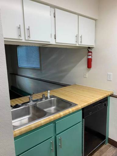 Main picture of Cedarwood Apartments