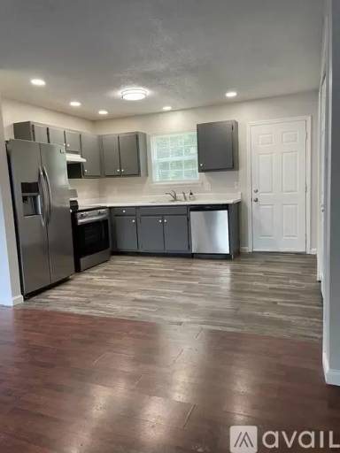 Main picture of W Skyview Dr