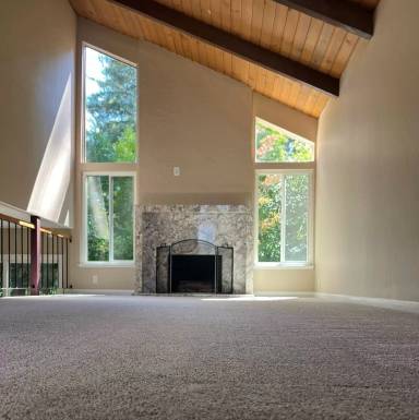 Main picture of 1525 Siskiyou Dr