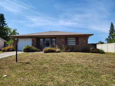 Main picture of 1403 Breaks Way