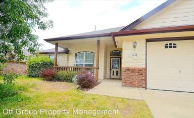 Main picture of 6212 Sulfur Spring Dr