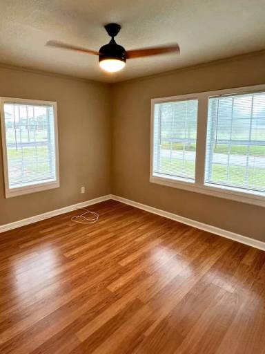 Main picture of 903 Margaret St