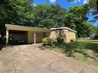 Main picture of 8658 Bunker Hill Dr