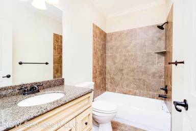 Main picture of 6003 W 102nd Ter