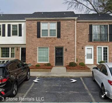 Main picture of 731 Coventry Ln