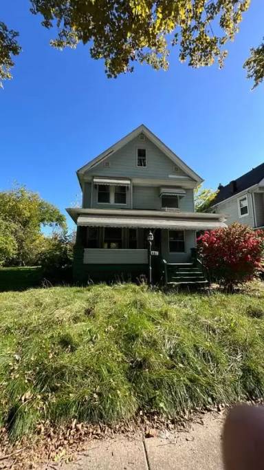 Main picture of 487 E 124th St