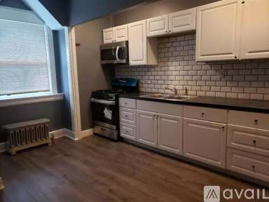 Main picture of 945 Dana Ave