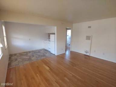 Main picture of 3722 N 76th St