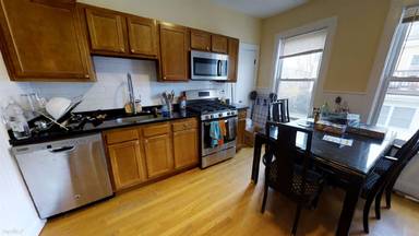Main picture of 256 Summer St