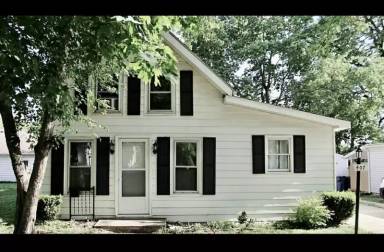 Main picture of 407 W Washington St