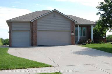 Main picture of 6818 Chandon Dr