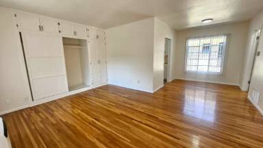 Main picture of 4221 Los Feliz Blvd