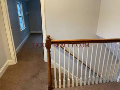 Main picture of 63 Thatcher Rd