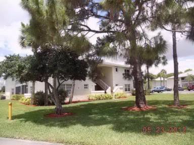 Main picture of 1514 SE Royal Green Cir
