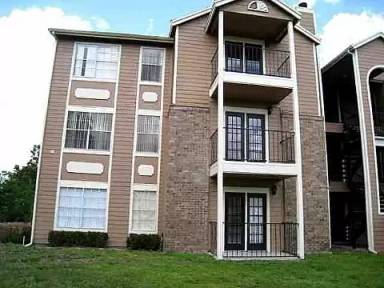 Main picture of Waterford Landing Condo