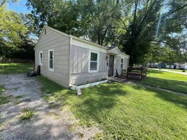 Main picture of 5417 College Ave