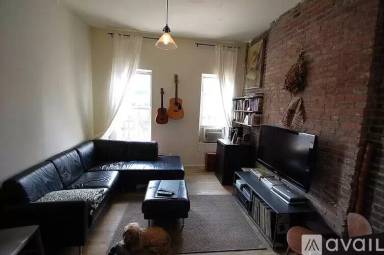 Main picture of 164 Waverly Pl