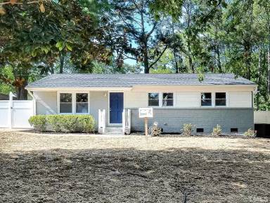 Main picture of 626 Winterlochen Rd