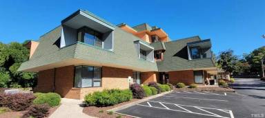 Main picture of 104 S Estes Dr