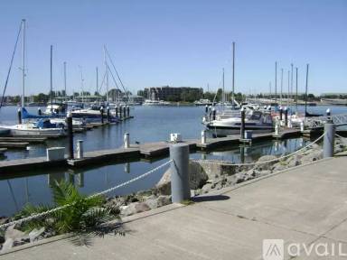 Main picture of 5 Embarcadero W