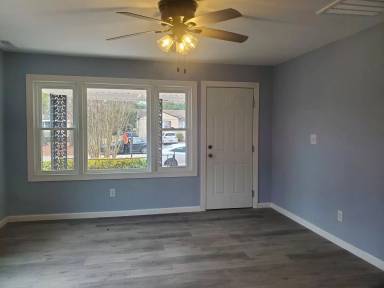 Main picture of 820 E Orange St
