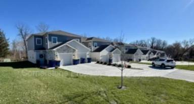 Main picture of 8687 Golden Ln