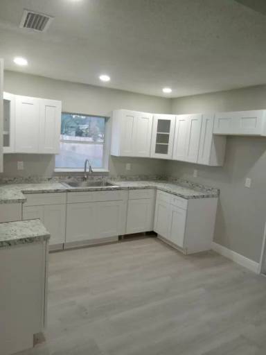Main picture of 4404 Plum St