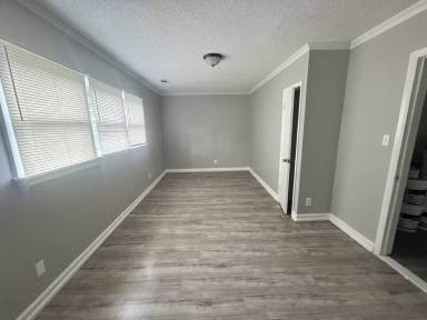 Main picture of 719 Craft Rd