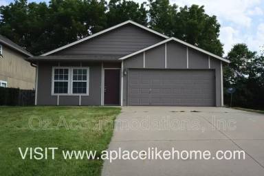 Main picture of 13612 Lawrence St